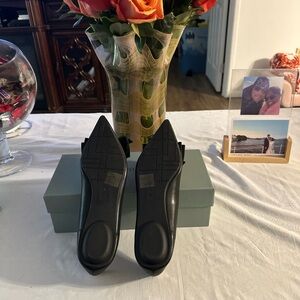 Chic Black Women's Flats